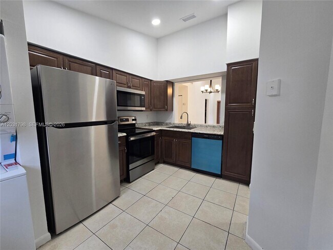 Building Photo - 2231 SW 80th Terrace