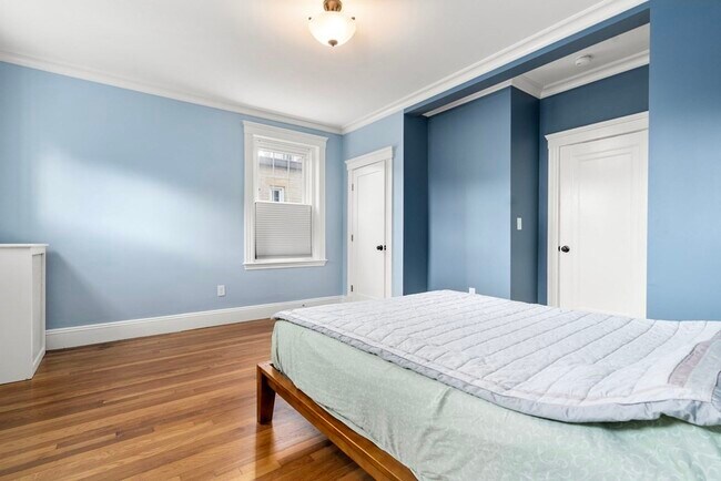 Building Photo - 132 Sewall Ave