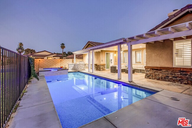 Building Photo - 82580 Yeager Way