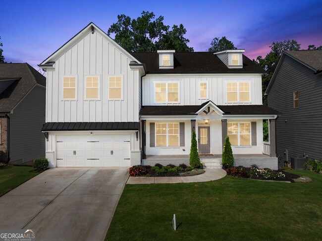 Building Photo - 4656 Silver Oak Dr