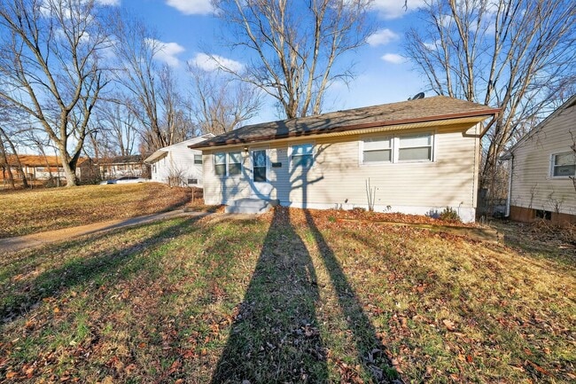 Building Photo - Now Available – Section 8 Welcome