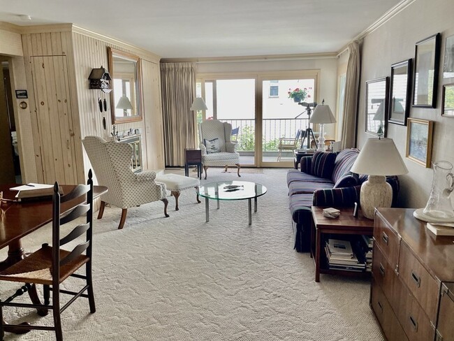 Building Photo - 35 Wharf Path