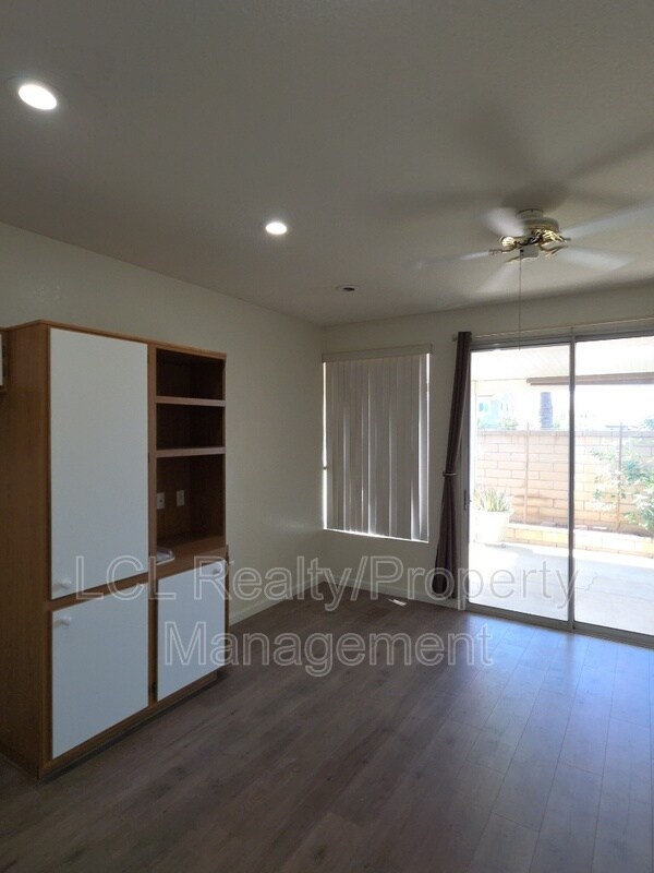 Building Photo - 26745 Summer Sunshine Dr