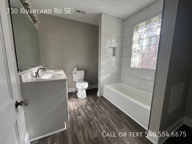 Building Photo - 730 Riverland Rd SE