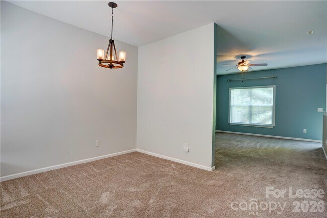 Building Photo - 12411 Stratfield Pl Cir