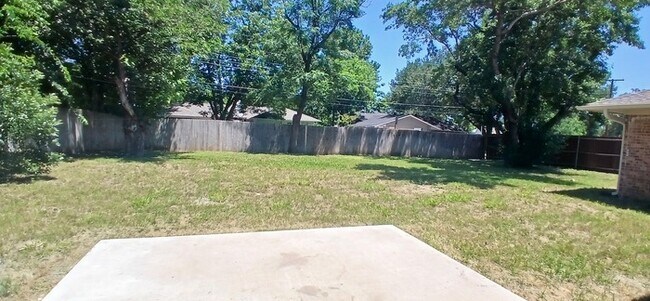 Building Photo - Beautiful 3 beds 2 baths in Grand Prairie!