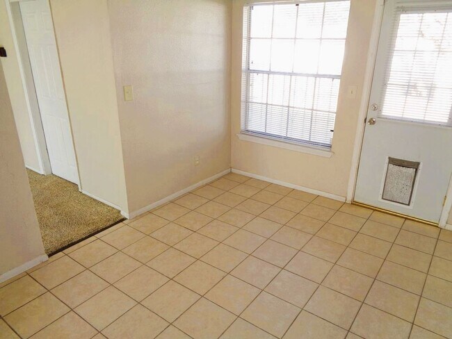 Building Photo - Exquisite Single Level Upper Valley Home With Refrigerated Air Located In Quiet Neighborhood