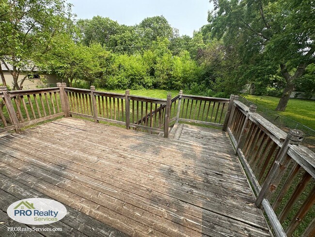 Building Photo - 4 Bedroom Home in Anoka