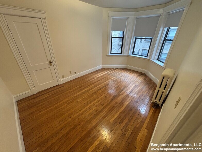 Building Photo - 1157 Commonwealth Ave