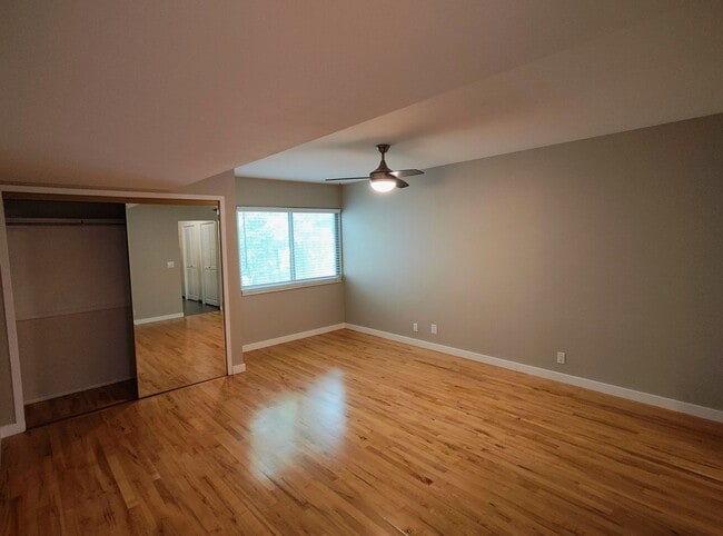 Building Photo - Beautiful 2 Bd 2 Bath Condo in Murray