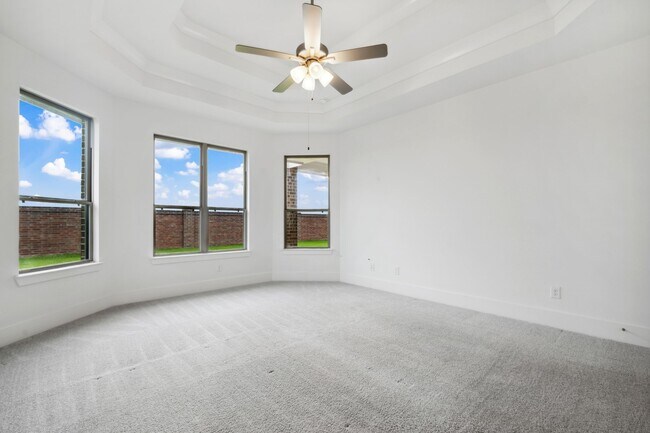 Building Photo - 863 Sarasota Shore Dr