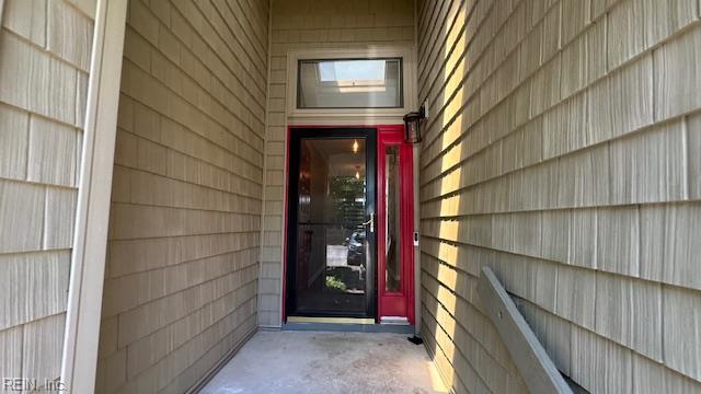 Building Photo - 2217 Waterpoint Pl