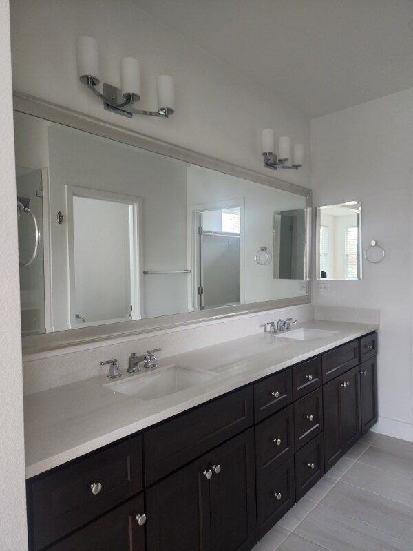 Building Photo - 337 W Phelps Dr