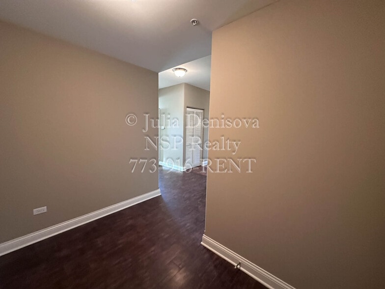 Building Photo - 1 Itasca Pl
