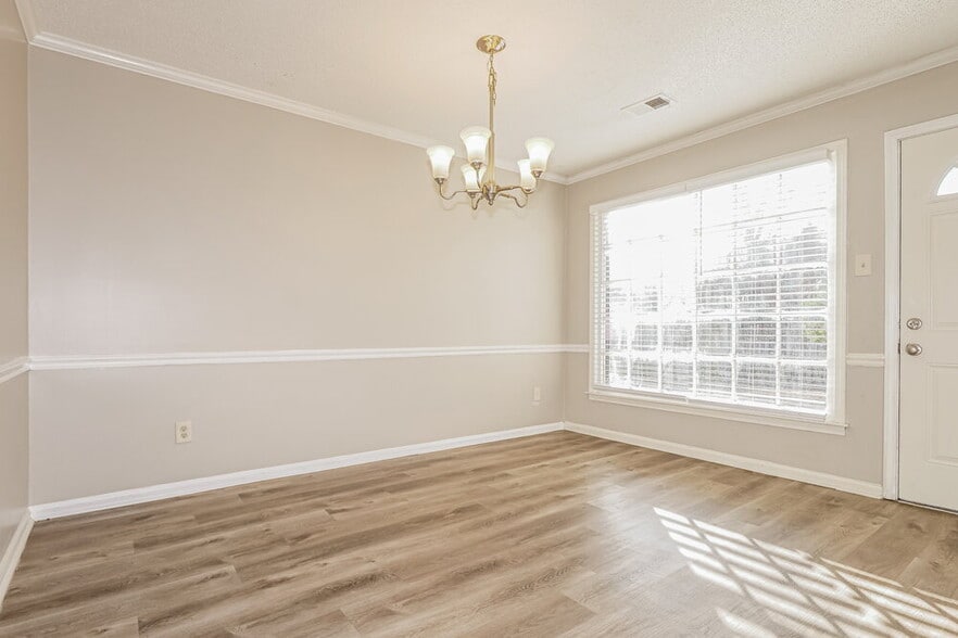 Building Photo - 329 Locust Grove Dr