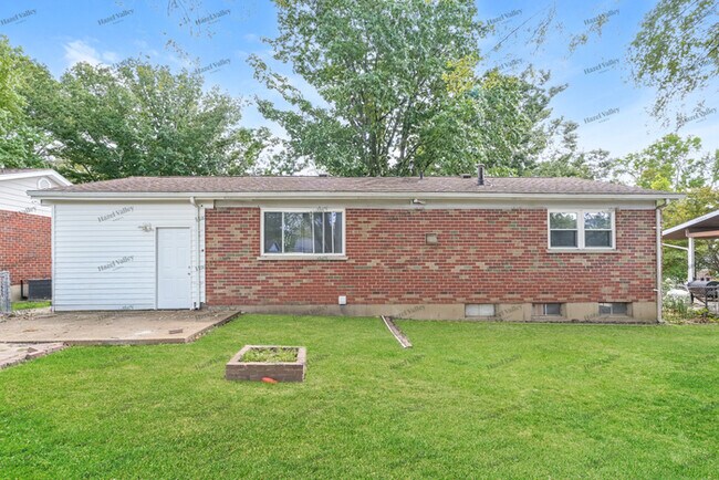 Building Photo - 7335 Landi Ct