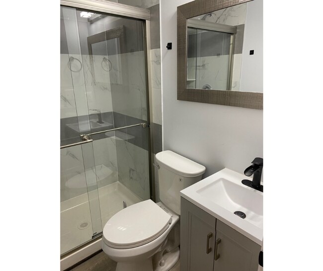 Building Photo - 1025 N Carey St