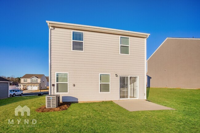 Building Photo - 207 Susannah St