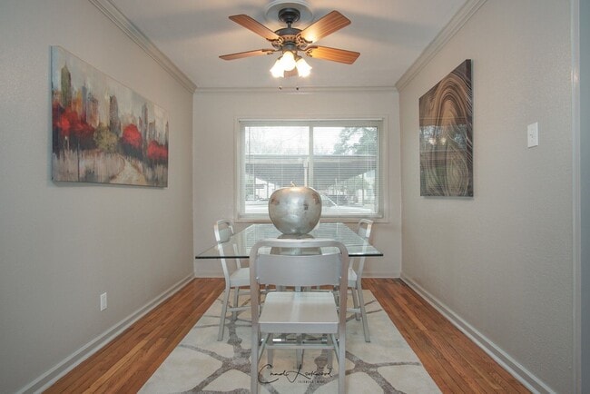 Building Photo - 2B/1B Apartment - $300 OFF 1ST MONTH SPECIAL