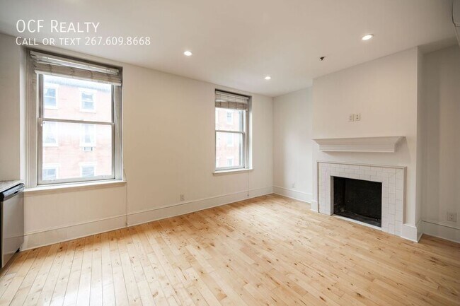 Building Photo - 1310 Spruce St