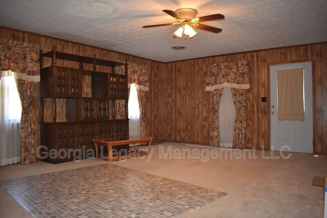 Building Photo - 148 Upson Cir