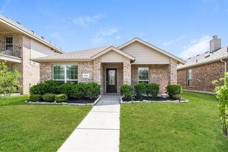Building Photo - 1321 Honeywood Ln