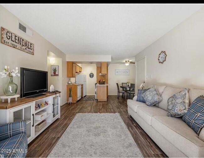 Building Photo - 5750 N 59th Ave