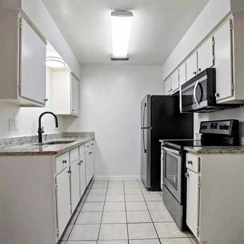 Building Photo - 6510 Cinnamon Oaks Dr