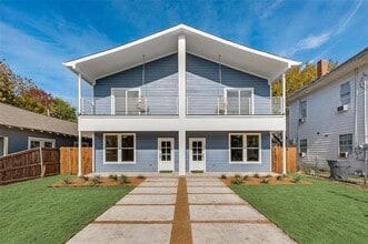Building Photo - 621 Melba St