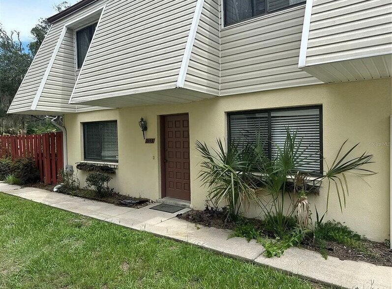 Primary Photo - 2145 NE 45th Ave