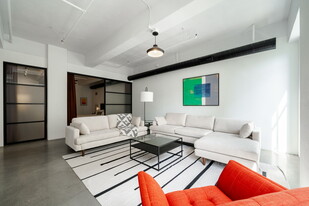 Building Photo - 849 S Broadway