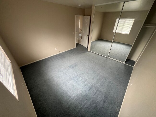 Building Photo - Spacious 3-Bedroom Home with Loft, 3-Car Garage & Large Backyard in Desirable South Loma Linda