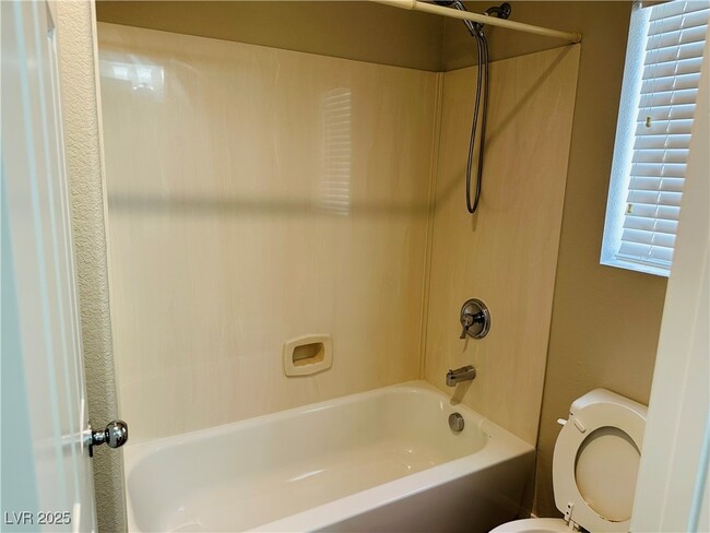Building Photo - 7441 Poppy Hills Ct