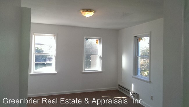 Building Photo - 1320 Maltby Ave