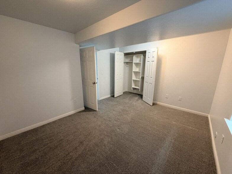 Building Photo - 15108 Honor Dr