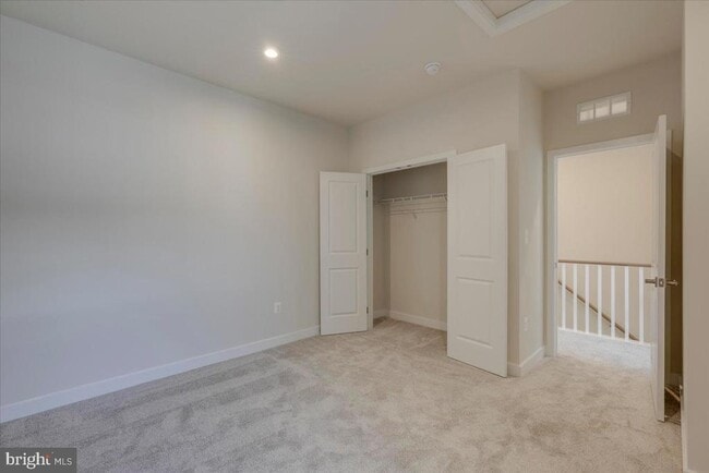 Building Photo - 9287 Tanfield Dr