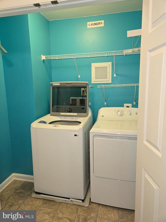 Building Photo - 5837 Bella Marie Wy