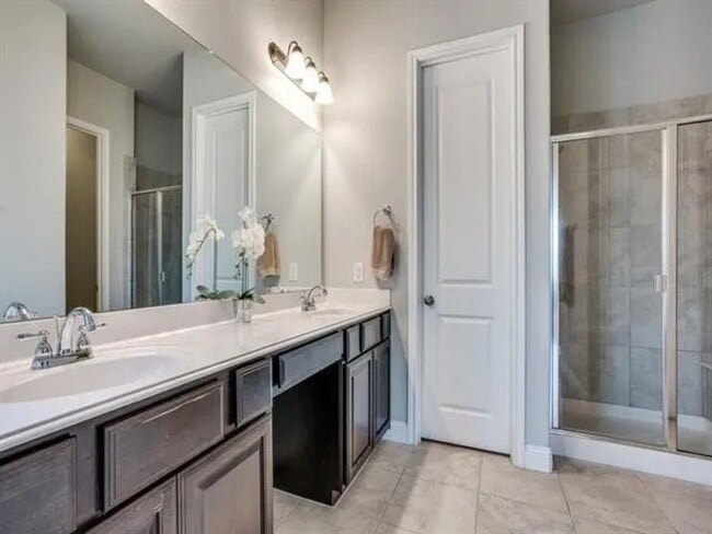 Building Photo - 321 Valentino Wy