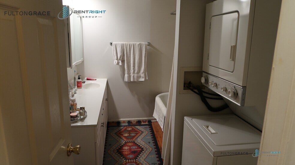 Building Photo - 1443 N Bosworth Ave