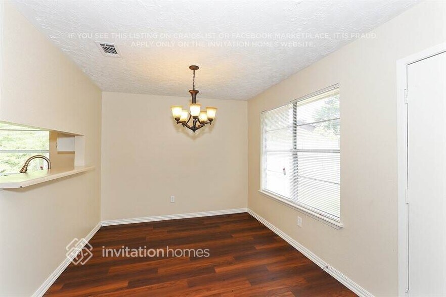 Building Photo - 5826 Walnutgate Dr