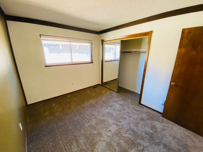 Building Photo - 3 bed 3 bath house for rent in the Tahoe Keys