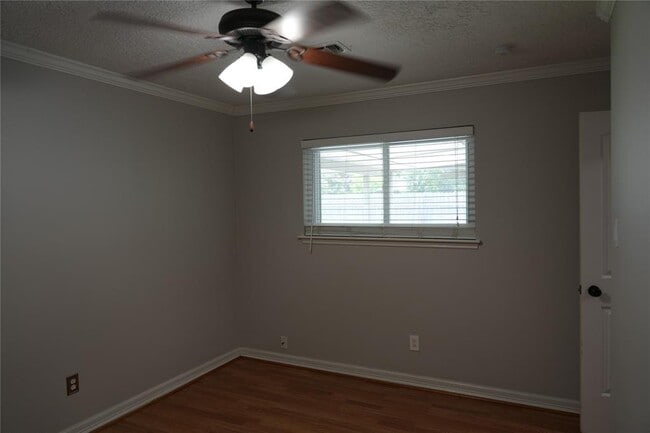 Building Photo - 17115 Kings Walk Ln