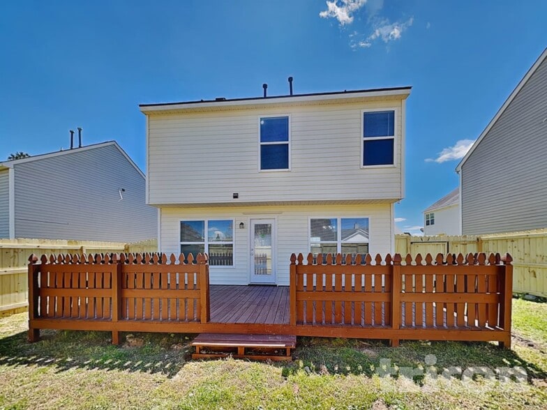 Building Photo - 2512 Landale Ct