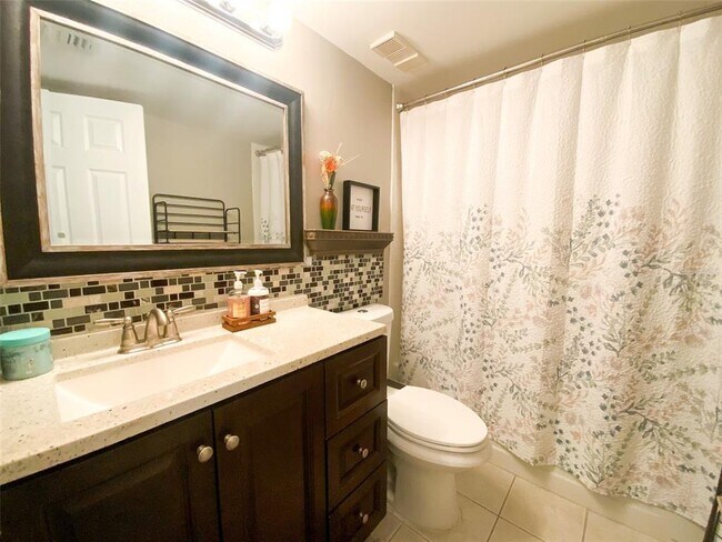 Building Photo - 3134 Lake Pine Way S