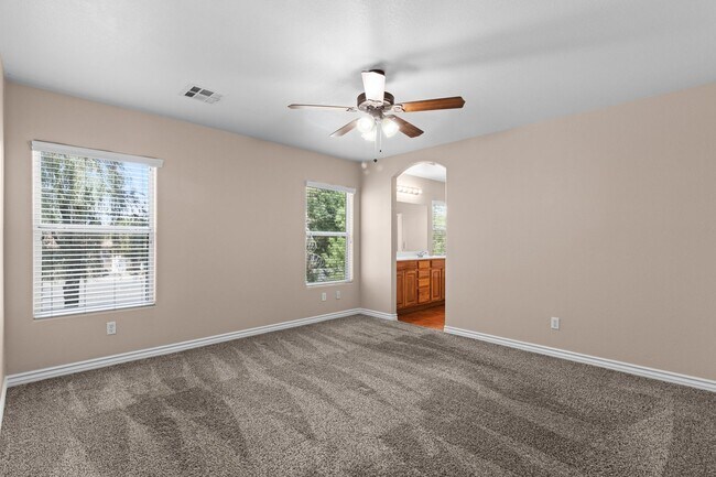 Building Photo - NW!! GATED!! Playground!!!Low maintenance ...