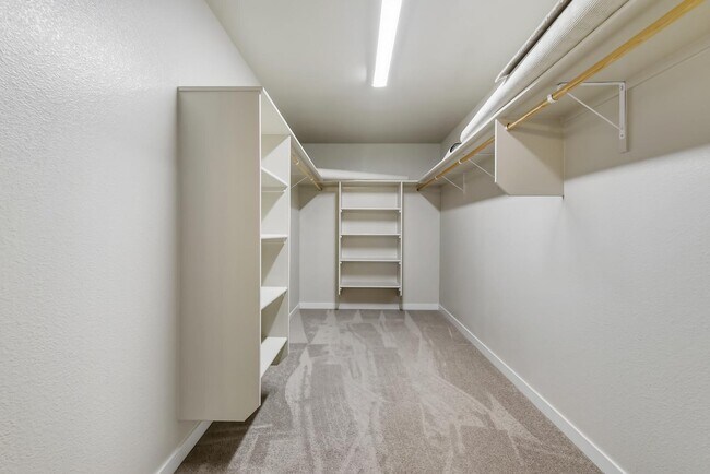 Building Photo - 2662 W Jayton Dr