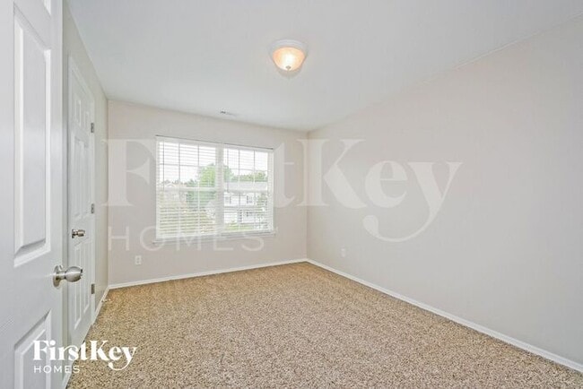 Building Photo - 35 Glastonbury Ct