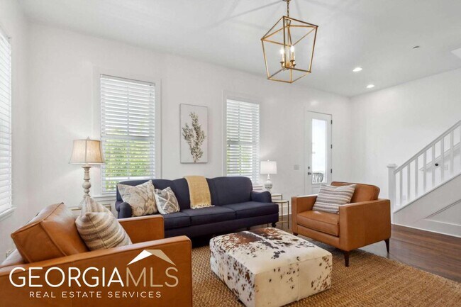 Building Photo - 9212 Selborne Ln