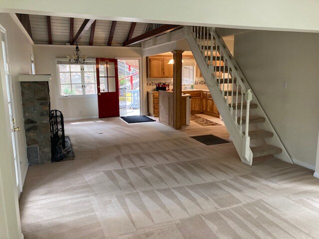 Building Photo - 976 Berne Dr