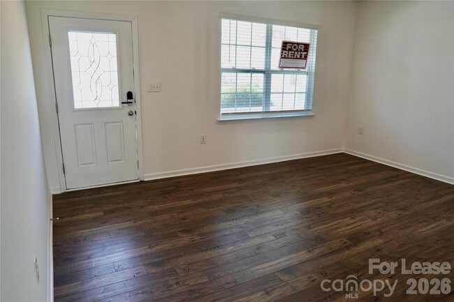 Building Photo - 3276 Hawksbill St SW